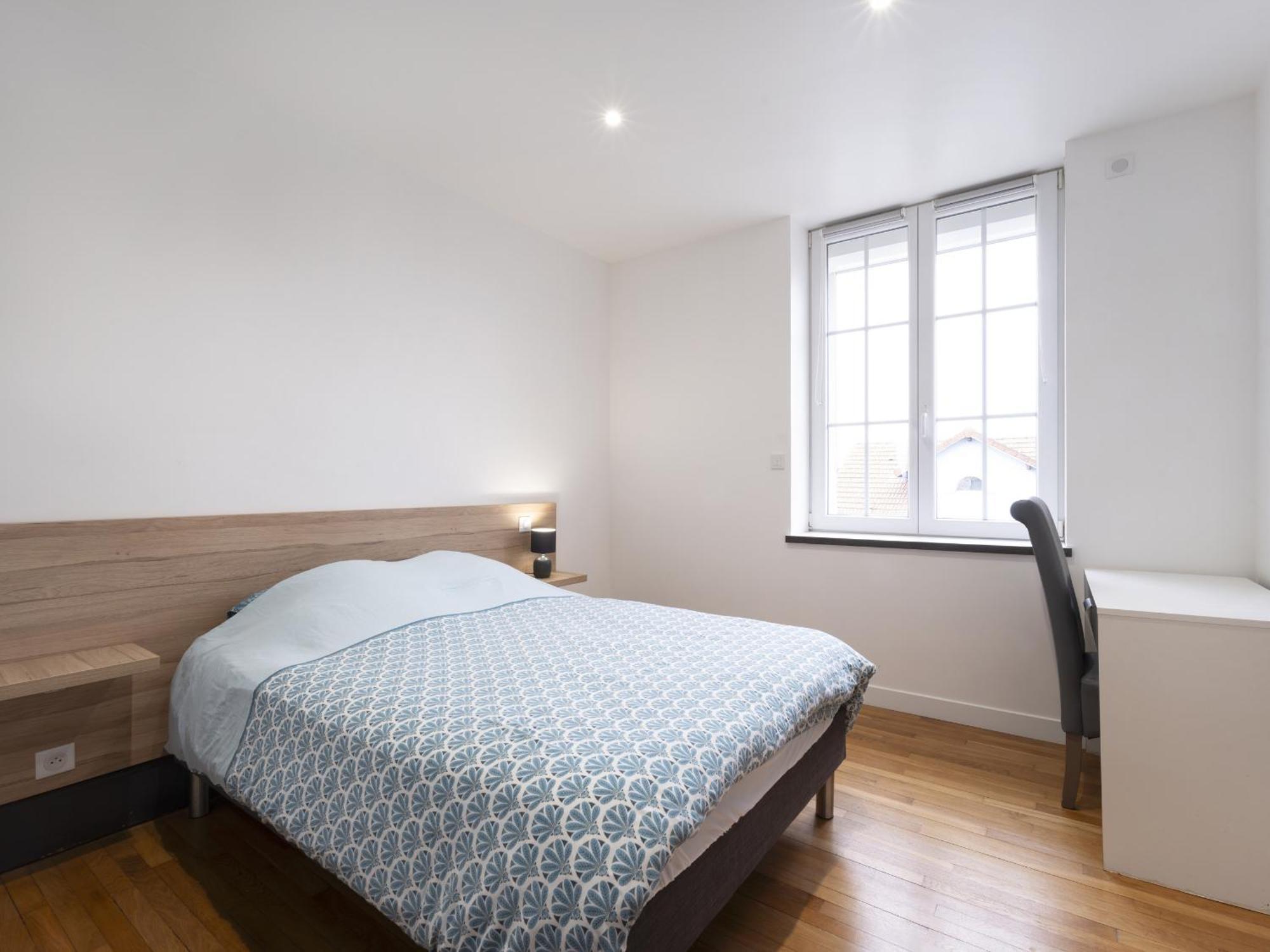 Louis Quartier Des Lilas Apartment